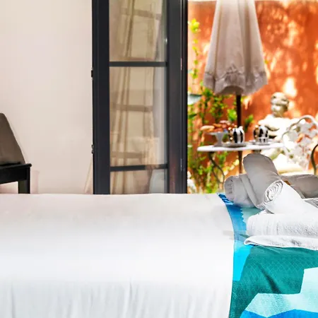 Tropez Centre, La Bravade 2 Pour 4, Romana Appart hôtel