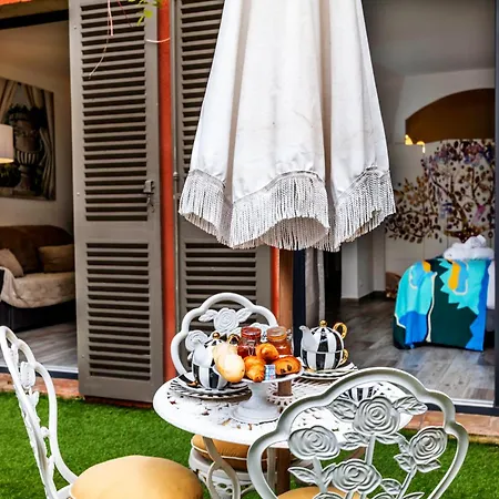 Tropez Centre, La Bravade 2 Pour 4, Romana 3*